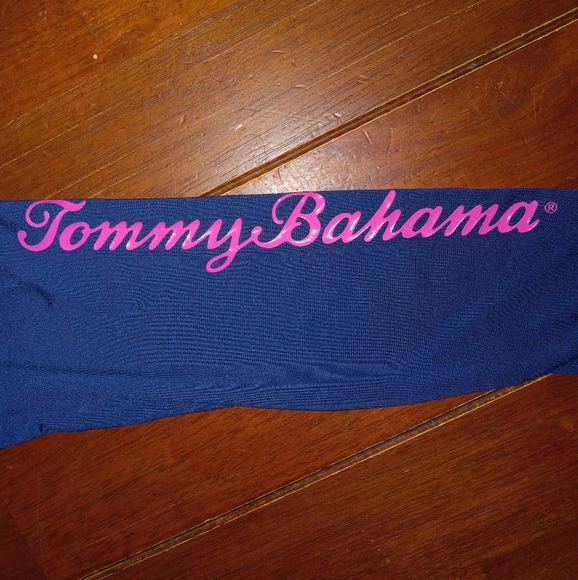 Size 4 Tommy Bahama Rash Guard - Picture 3 of 5